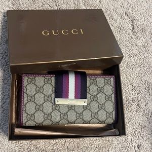 Gucci wallet